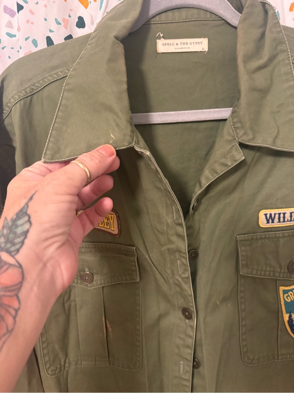 Spell button up. - Picture 4 of 11